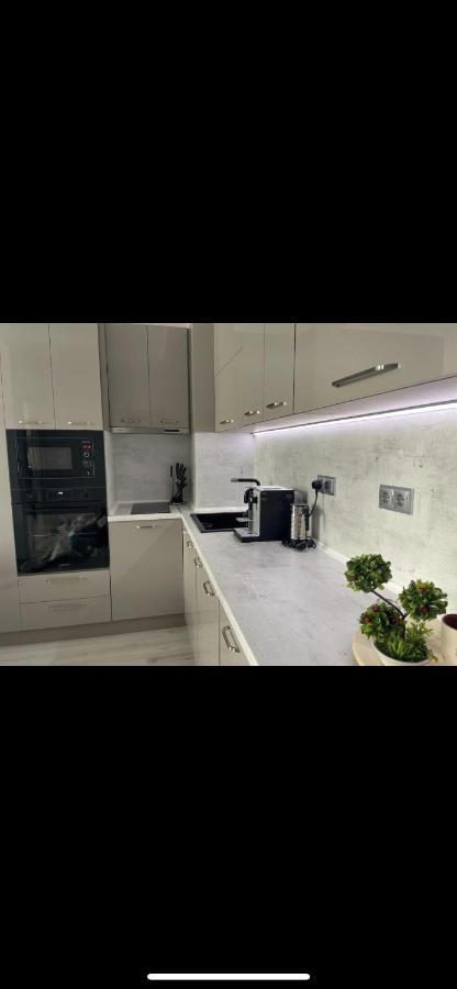 Brand New First Line Sea View 2 Bedroom Apartment Burgas Bagian luar foto