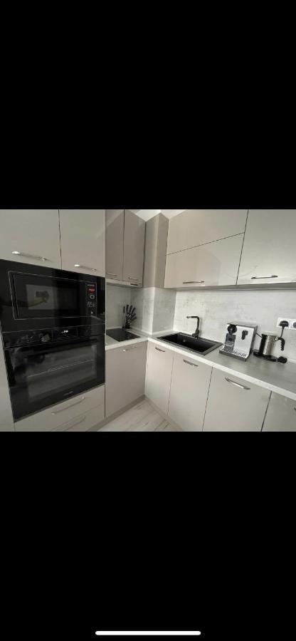 Brand New First Line Sea View 2 Bedroom Apartment Burgas Bagian luar foto