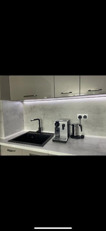 Brand New First Line Sea View 2 Bedroom Apartment Burgas Bagian luar foto